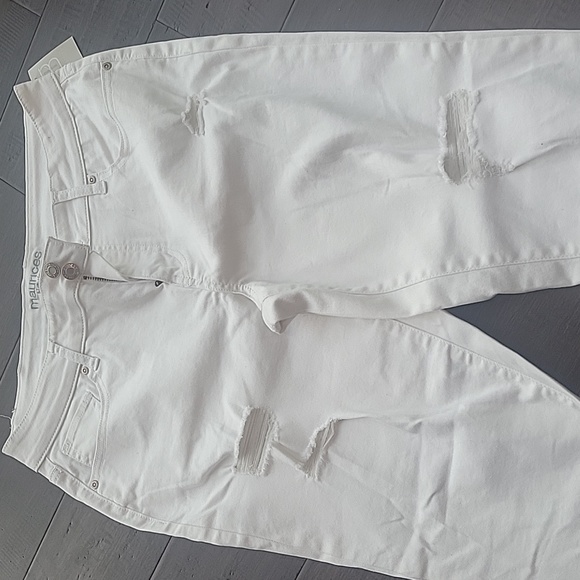 Maurices White Distressed Jean 12 - Picture 2 of 4